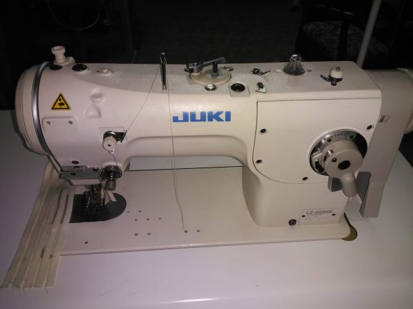 Máquina JUKI LZ-2285N Zig Zag puntada fagoting - Imagen 3